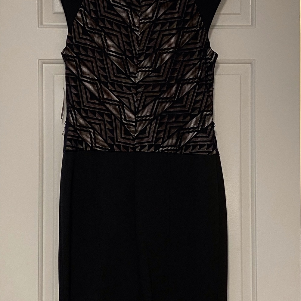 Dress - Picture 4 of 4